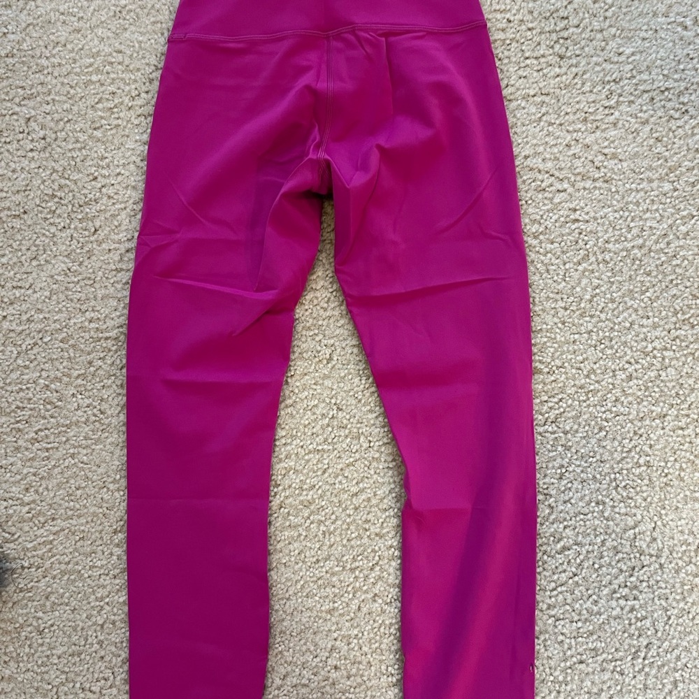 Lululemon Wunder Train 28” Leggings - Picture 3 of 4